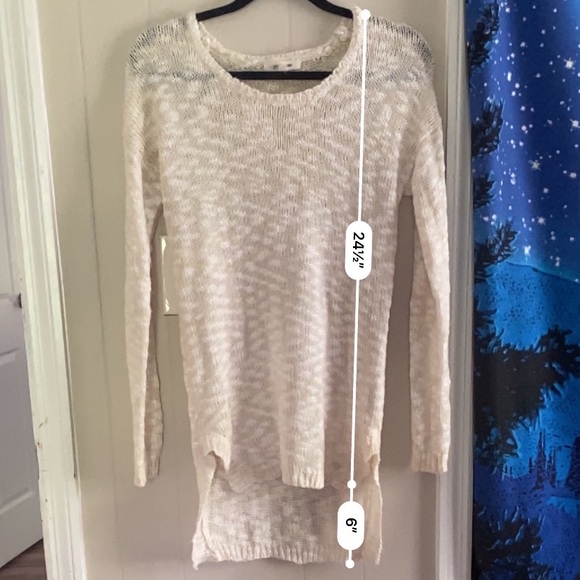 High-Low Cream Sweater - Picture 4 of 4